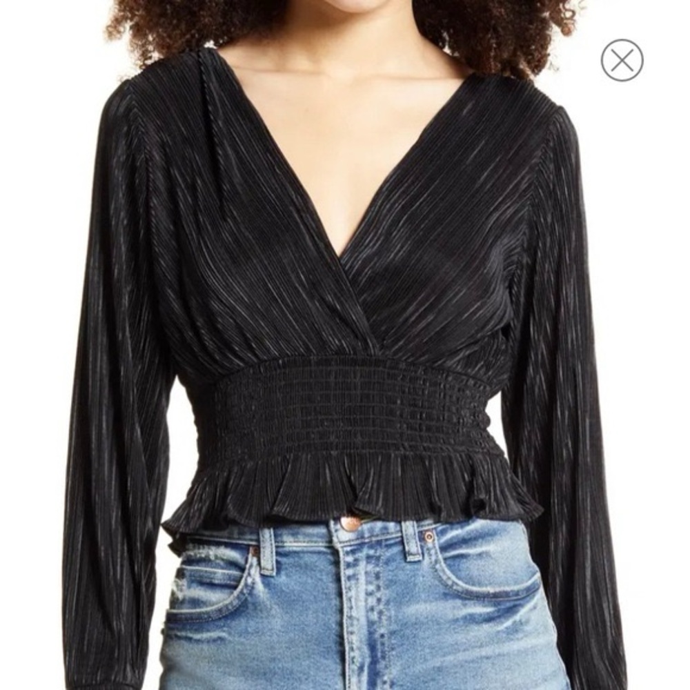 Leith Black Ruffled Plisse Smocked Blouse Size XS NWT